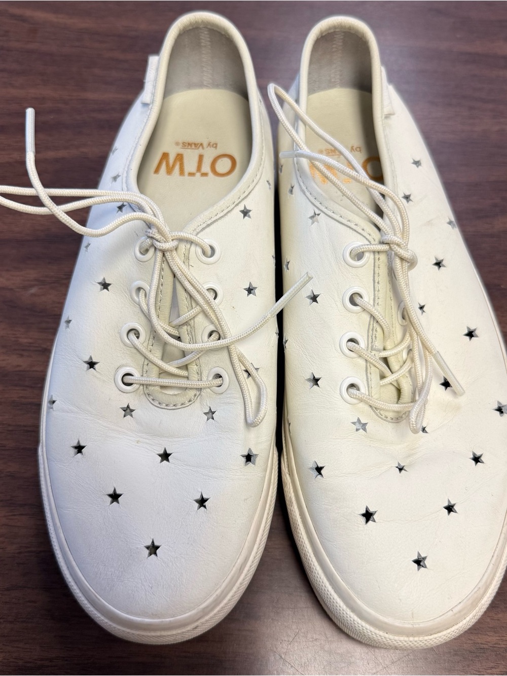 OTW One Piece Authentic Vibram in White Star Egret - Size 7.5 Women’s
